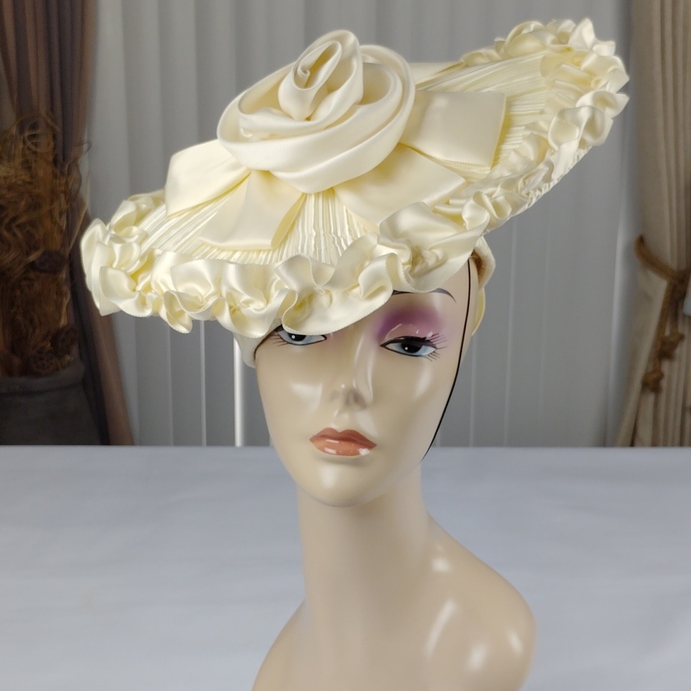 Whittall And Shon Vintage Women's Hat
